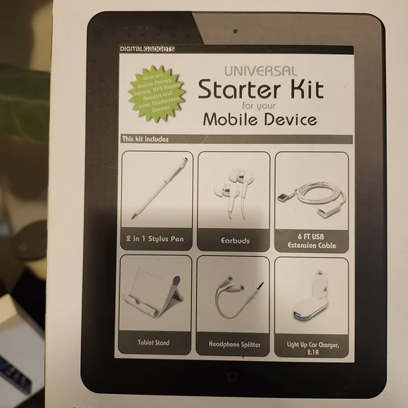 Apple iPad Mini 1st Generation 16GB, Wi-Fi With  Keyboard And Accessory Kit - Picture 7 of 9